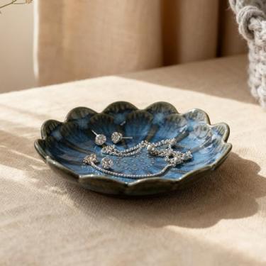 Imagem de Bandeja de joias, prato decorativo de cerâmica com folha de lótus para anéis, brincos e bugigangas pequenas, bandeja de armazenamento para penteadeira ou quarto