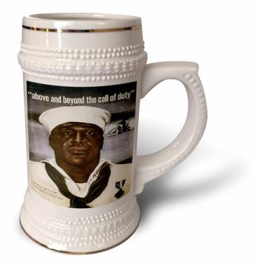Imagem de 3dRose Vintage Above and Beyond the Call of Duty Dorie Miller Navy Cross at Pearl Harbor - Caneca Stein, 510 g, 623 g, branca