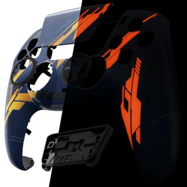 Imagem de eXtremeRate Luna - Touchpad Frontal Redesenhado Compatível Com Controle Ps5 Bdm-010 020 030 040 050, Capa De Substituição Para Laranja Mecha Que Brilha No Escuro