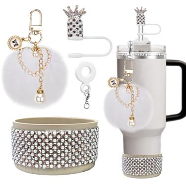 Imagem de JIASHEBDE Conjunto de acessórios de strass para Stanley Quencher H2.0 copos de 850 g/1,134 g – topo de palha de coroa, bota de silicone com strass brilhante, pingente de chaveiro pompom (branco-marrom