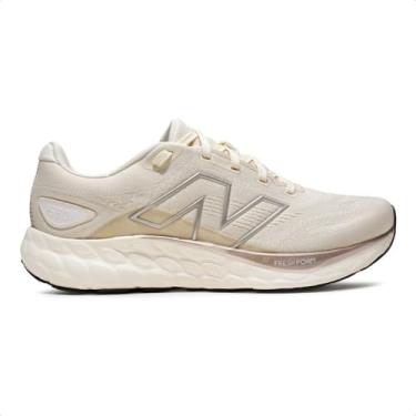 Imagem de Tenis New Balance Fresh Foam 680V8 Feminino, Bege, 36