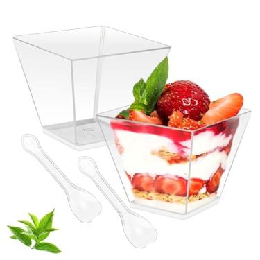 Imagem de piopiocoing Pacote com 50 tigelas de sobremesa quadradas de plástico transparente de 200 ml com colheres, mini copos de parfait descartáveis para iogurte, sorvete e degustação, copos de servir para