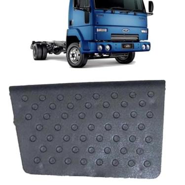 Imagem de PISANTE TAPETE ESTRIBO DIR MAIOR CARGO 815E 2622E 2628E 2632E 2932E 5032E 6332E 2006 A 2011
