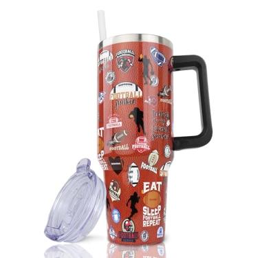 Imagem de ZNYYZYBA Copo de futebol de 1,134 g com alça e canudo, copo de futebol isolado de aço inoxidável 1,134 g, caneca de café de futebol reutilizável com tampa à prova de vazamento, presentes de futebol