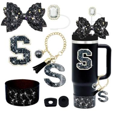 Imagem de Conjunto de acessórios de copo Stanley preto de 7 peças, decorações de iniciais para Stanley Cup 850.5 g 1,134 g, inclui cobertura de canudo de joia, tampa à prova de derramamento, pingente de alça