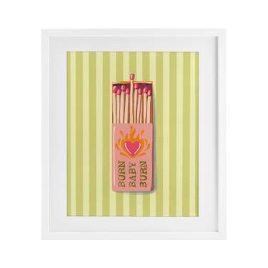 Imagem de Stupell Industries Impressão emoldurada branca Burn Baby Matches sob vidro, design de Elyse Anastacia, 53 x 43 cm