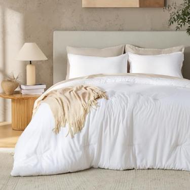 Imagem de Andency Conjunto de edredom branco Super King Plus, 3 peças, tamanho king, leve, macio, sólido, conjunto de cama de microfibra grande e fofa (128 x 120 pol, 2 fronhas)