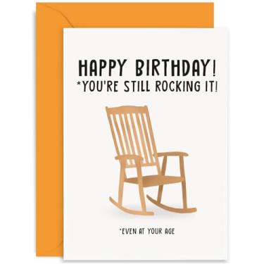 Imagem de Old English Co. Still Rocking It Cartão de aniversário engraçado para ele - Cartão de aniversário hilário para velhice design de cadeira de balanço para pai, avô, irmão, tio | Em branco dentro com