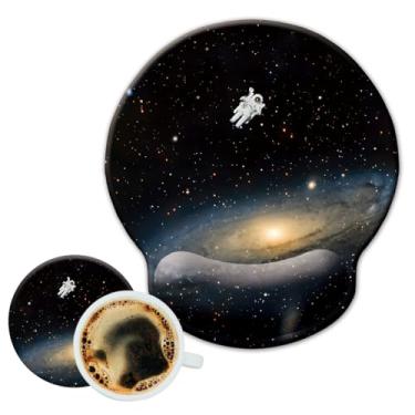Imagem de Kewao Mouse pad com descanso de pulso - Mousepad ergonômico para escritório com base de borracha antiderrapante, design de acessórios de mesa tapete para decoração de casa e jogos astronauta espaço