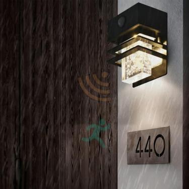 Imagem de GZZBMY LED Apliques solares de parede exterior com detetor de movimento candeeiros de parede IP65 impermeável jardim exterior iluminação para Pathway terraço varanda escada (luz quente preta, 1 peça)