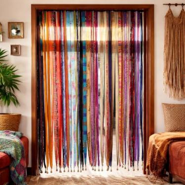 Imagem de Cortina hippie feita à mão com fita de sari de seda boho, cortina de tecido de sari reciclado com sinos, cortina de bolso multicolorida com filtro de luz para decoração de quarto e sala de estar, 203