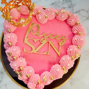 Imagem de Topos de bolo de peixes, decoração de bolo de acrílico dourado pisciano energia/estação de peixes, decoração de cupcake de aniversário de fevereiro março, horóscopo astrologia, suprimentos de festa de