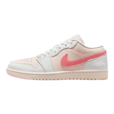Imagem de Tênis feminino Air Jordan 1 Low SE (IB8156-133, branco Summit/rosa suave claro/Sail/Magic Ember), Summit branco/rosa claro macio/vela/brasa mágica, 41 BR