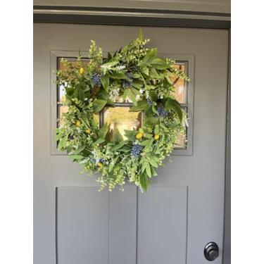 Imagem de HomeKaren Guirlandas para porta da frente de 66 cm, guirlanda de mola de porta com folhas de buxo de oliveira de eucalipto, decoração de porta para primavera, verão, todas as estações, casa e ao ar