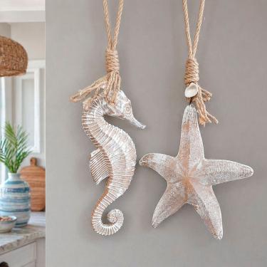 Imagem de Kit 2 Pendentes Decorativos Cavalo Marinho e Estrela do Mar Náutico em MDF Azul e Marrom