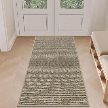 Imagem de BEQHAUSE Tapete de porta Dirt Trapper 61 cm x 152 cm, tapete de entrada lavável, tapete de boas-vindas resistente à sujeira e absorvente, tapetes de baixo perfil para porta traseira e entrada, bege