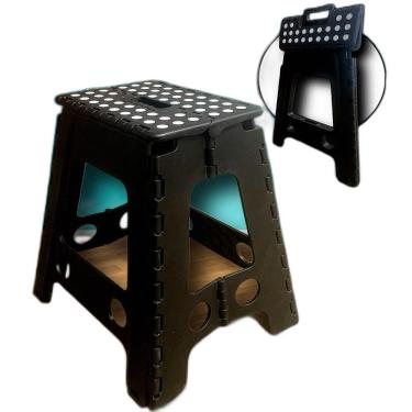 Imagem de Banqueta Dobrável Ideal Para Alcançar Objetos No Banheiro