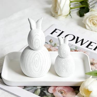 Imagem de DN DECONATION Conjunto de 2 estatuetas de coelhinho de decorações de Páscoa - Estátuas de coelho, textura de madeira, casa de fazenda, primavera, decoração de casa, resina branca, mesa de Páscoa
