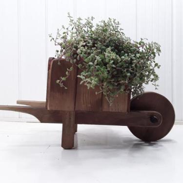 Imagem de Carriola Floreira Carrinho Mão Vaso Decoração - Rupestre ArtMadeira