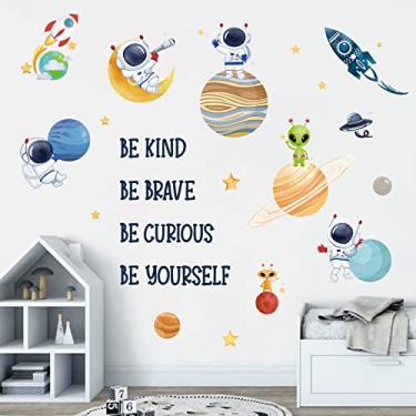 Imagem de wondever Adesivos de parede Planetas Espaço sideral Be Kind Be Brave citação inspiradora Astronauta Descole e cole Decalques de arte de parede para quarto de bebê infantil quarto sala de jogos