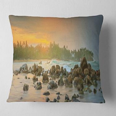 Imagem de Designart Rocky Romantic Beach of Sri Lanka, sala de estar, sofá, almofada + capa de almofada impressa em ambos os lados 45,72 x 45,72 cm