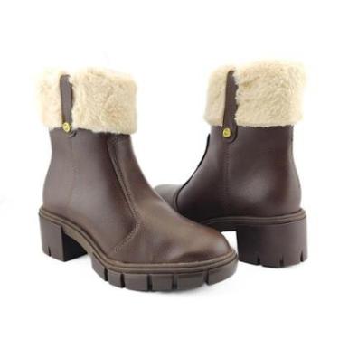 Imagem de Bota Feminina Casual Com Pelinho Cano Médio Salto Bloco Moleca-Feminino