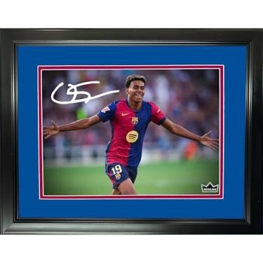 Imagem de Quadro Lamine Yamal FC Barcelona Fac-símile Gravação a Laser Assinatura Auto 28 x 35 cm Soccer Photo HOFSM Holo