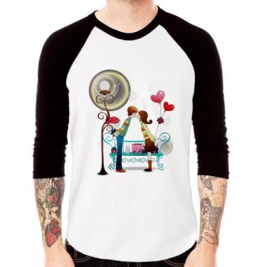 Imagem de Camiseta Raglan Casal Namorados Beijando Manga 3/4 - Foca na Moda, Bra