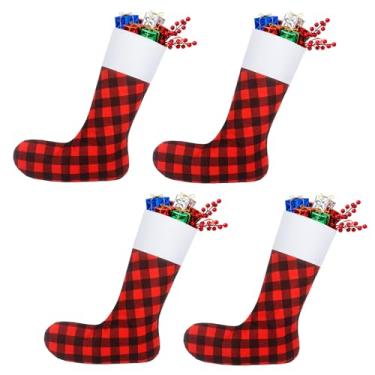 Imagem de Klmnop Pacote com 4 meias grandes de Natal de 68 cm - Meias de Natal de feltro xadrez vermelho e preto para lareira, decorações de árvore de Natal para festa infantil em família (68,5 x 45,7 cm)