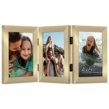 Imagem de Americanflat Porta-retrato articulado com 3 fotos em ouro – Porta-retrato de mesa para fotos de 10 x 15 cm – Moldura dobrável tripla para mesa – Exibe 3 fotos com capas de vidro resistentes a quebras