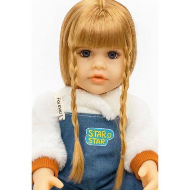 Imagem de Boneca Realista Bebê Reborn Com Tranças E Jardineira Jeans