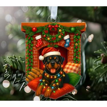 Imagem de NKPDesigns Enfeites de Natal Rottweiler engraçados - Decoração de chapéu de Papai Noel de cachorro fofo - Decoração de Natal para pendurar em carro de acrílico - Presente para amantes de animais de