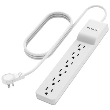 Imagem de Protetor Contra Picos de Energia e Raios 1080 Watts com 6 Portas CA Giratórias, 110v, BELKIN BE106000 06R, Branco