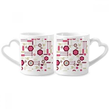 Imagem de Conjunto de canecas de porcelana para casal, padrão de diagrama de circuito, tomada, coração, coração