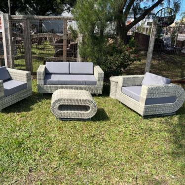 Imagem de Conjunto De Sofá Quadrado Vazado Em Corda Náutica Taipa 1 Sofá 2l + 2 Poltronas + 1 Mesa Grafite