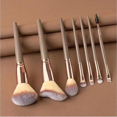 Imagem de Kit de pincéis de maquiagem, pincel de contorno, ferramenta de mistura de base, detalhador de pó, escultor, corretivo, conjunto de sombras, modelador de rosto, bronzeador, caneta, delineador