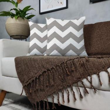 Imagem de Kit Manta Para Sofá Marrom + 2 Capas De Almofada Com Zíper - Genérico,