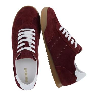 Imagem de CUSHIONAIRE Tick Tock Tênis feminino casual com cadarço | Tênis de caminhada inspirado em retrô com sola de borracha e suporte de arco acolchoado | Tênis leve de cano baixo para uso diário, Borgonha