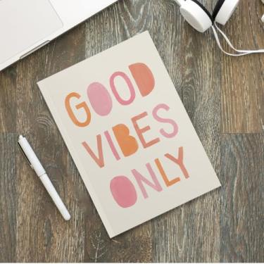 Imagem de Caderno bege de capa macia, caderno para anotações, agenda, agenda, diário de viagem