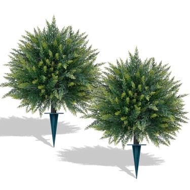 Imagem de EverNature Pacote com 2 árvores de topiaria de cedro artificial com espiga no solo, arbustos de pinheiro falsos, plantas de cipreste perenes artificiais resistentes a UV para plantadores internos e