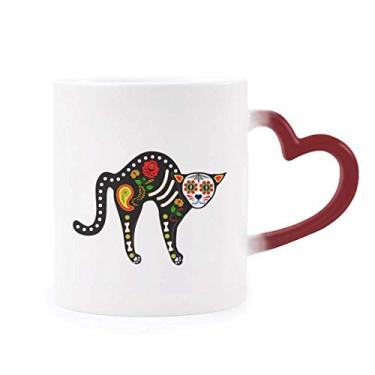 Imagem de Caneca de grés sensível ao calor atmosfera de terror de gato preto coração coração vermelho muda de cor