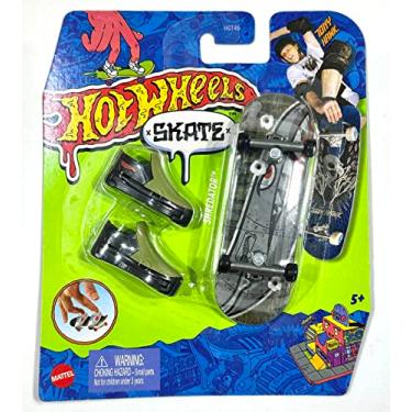Imagem de Hot Wheels Skate - 2023 - SHREDATOR - 2/4 - HW Undisputed - Tony Hawk - Mint/NrMint - Ships Bubble Wrapped in a Box