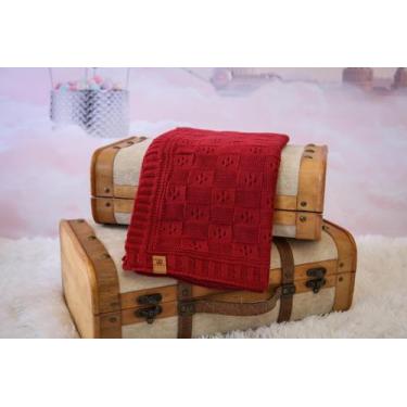 Imagem de Manta Bebê Tricô Cobertor Saída Maternidade Quentinha Furinhos - Model