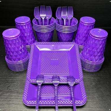 Imagem de Conjunto de luxo descartável para festas de aniversário com 260 peças Pratos quadrados de plástico colorido com efeito perolado Cores doces (Roxo)