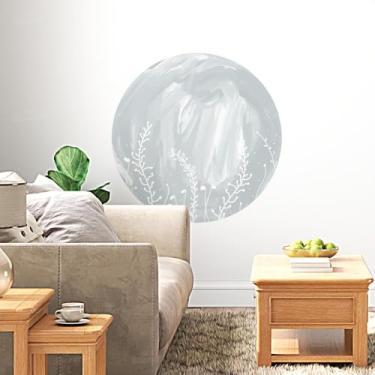 Imagem de Adesivo Redondo de Parede com Folhagens Brancas em Fundo Aquarelado Azul