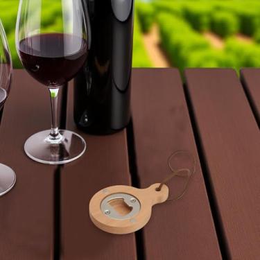 Imagem de Generic 1 Abridor de garrafas magnético para cães com chapéu vermelho, abridor de garrafas, madeira de faia, alça redonda, ímã de madeira, marrom claro, 6 x 8,5 x 1,2 cm