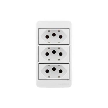 Imagem de Placa Para Condulete Caixa 3/4" Com Tomada Tripla Margirius Sleek 2p+t