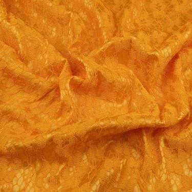 Imagem de Rolo 2 Metros Renda Suiça Forrada 95% Poliéster 5% Poliamida