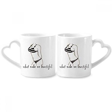 Imagem de Conjunto de canecas de porcelana para casal com estampa preta e ilustração de beleza de biquíni com alça de coração