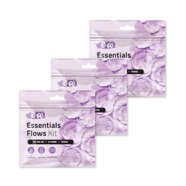 Imagem de Kit Essential Flows com 3 calcinhas, 2 absorventes maxi e 1 lenço feminino – Cuidados diários leves para mulheres e meninas – Pacote de higiene de viagem (roxo) (3)